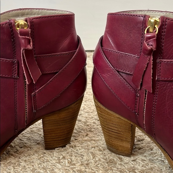 Boden Wine / Burgundy Ankle Boots with Chunky Stacked Heel - Size 38 / 7 - Picture 6 of 16